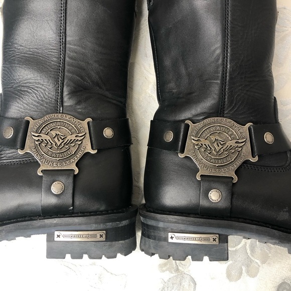 Milwaukee Leather Men's Black 11-inch Classic Harness Square Toe Boots, 9.5 - Picture 4 of 15